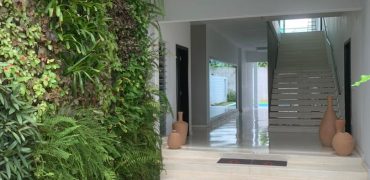 Riviera 3