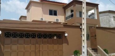 Villa beige