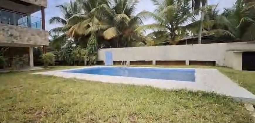 Villa sur Assinie pk19