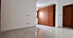 Villa avec piscine sur le toit