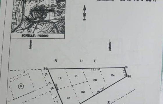 7058 M² de terrain à cocody