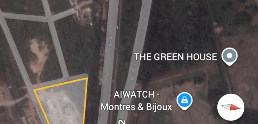 7058 M² de terrain à cocody