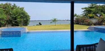 En bordure le lagune au Golf