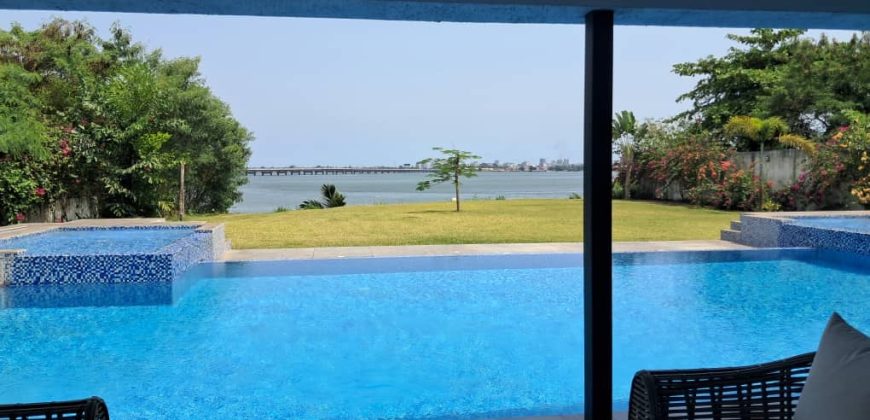 En bordure le lagune au Golf